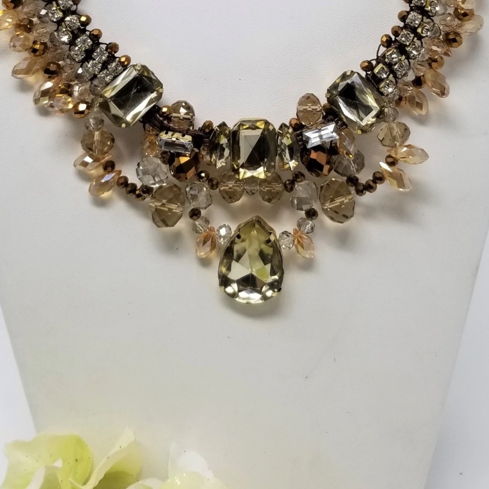 Necklace made with Swarovski Crystas - Picture 10 of 11